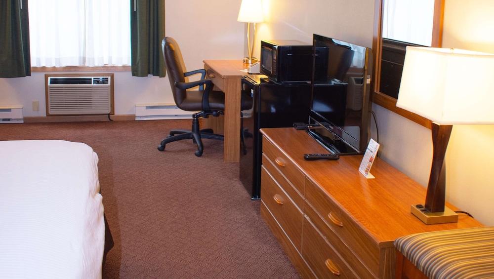 Travelodge by Wyndham Ishpeming/Marquette 40/49