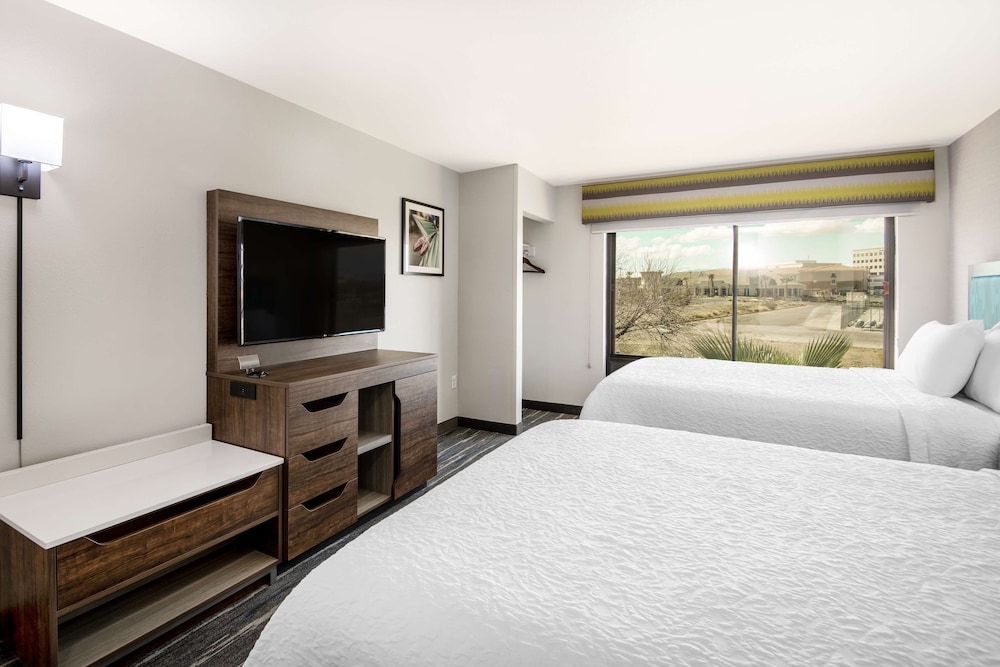 Hampton Inn Suites Las Vegas Henderson 15/61