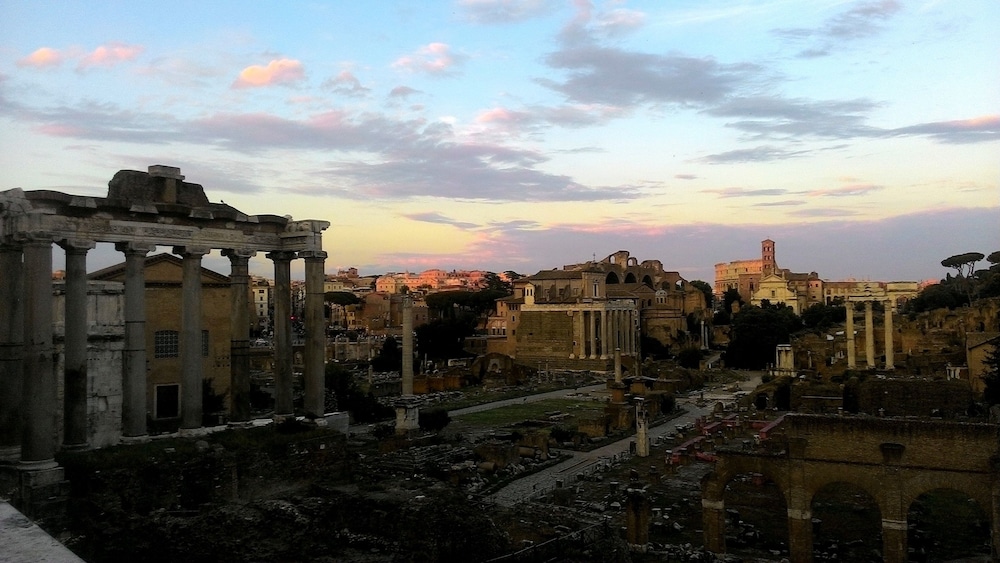 Foro Romano Luxury Suites 48/51