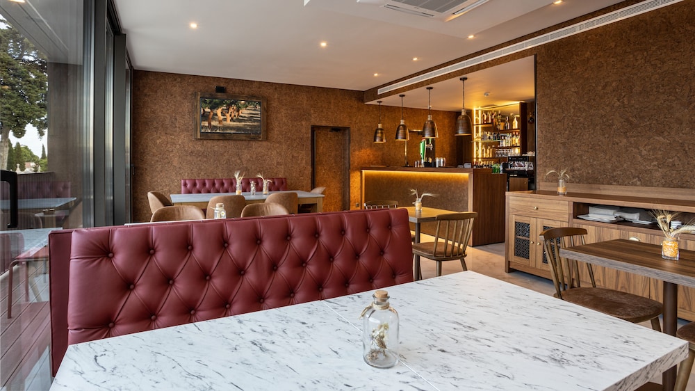 Evora O Cante Hotel 55/68