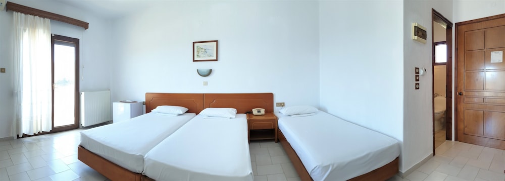 Ermioni Hotel 12/40