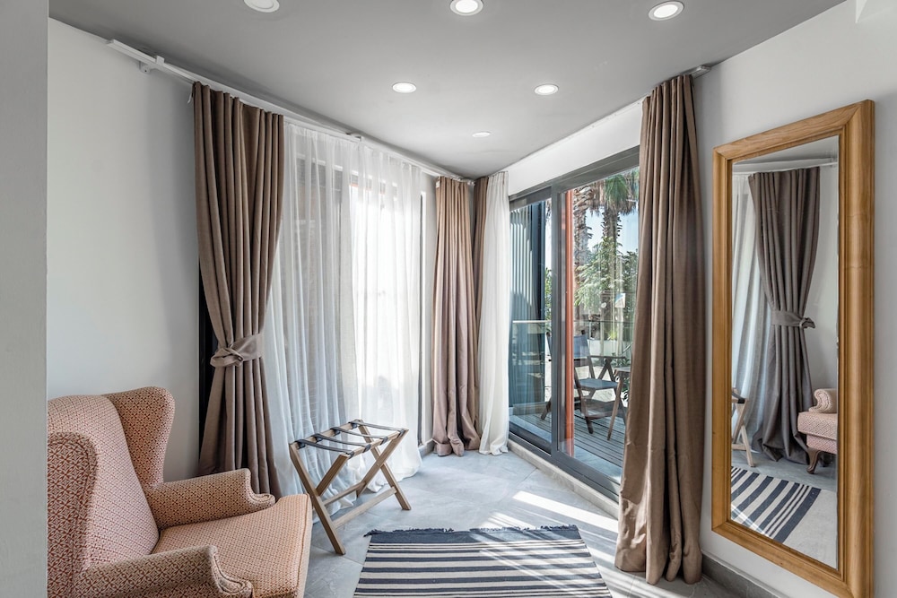 La Brezza Beach & Hotel Yalikavak 24/50