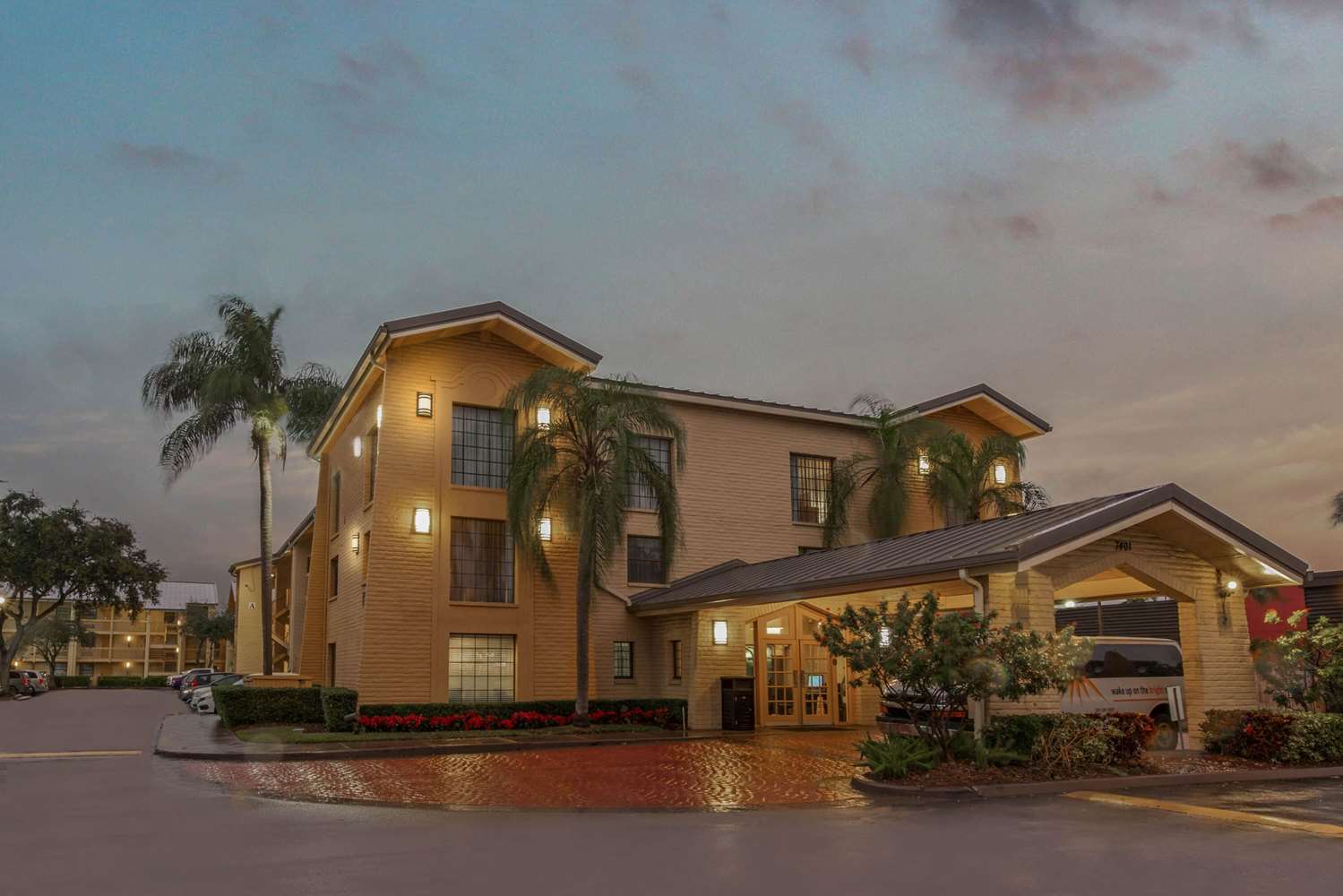 La Quinta Inn by Wyndham Miami Airport North 1/23
