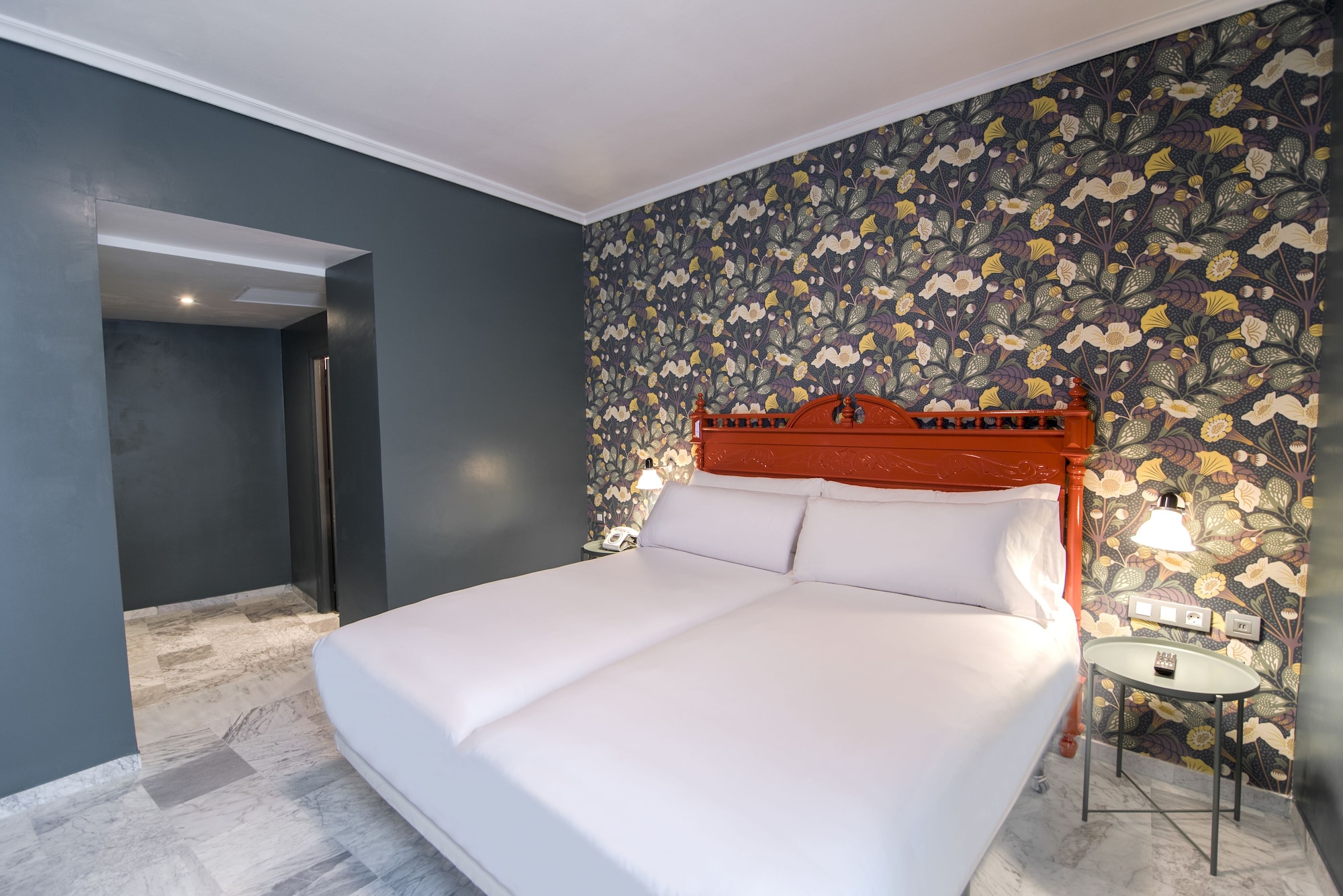 STANDARD, DOUBLE BED