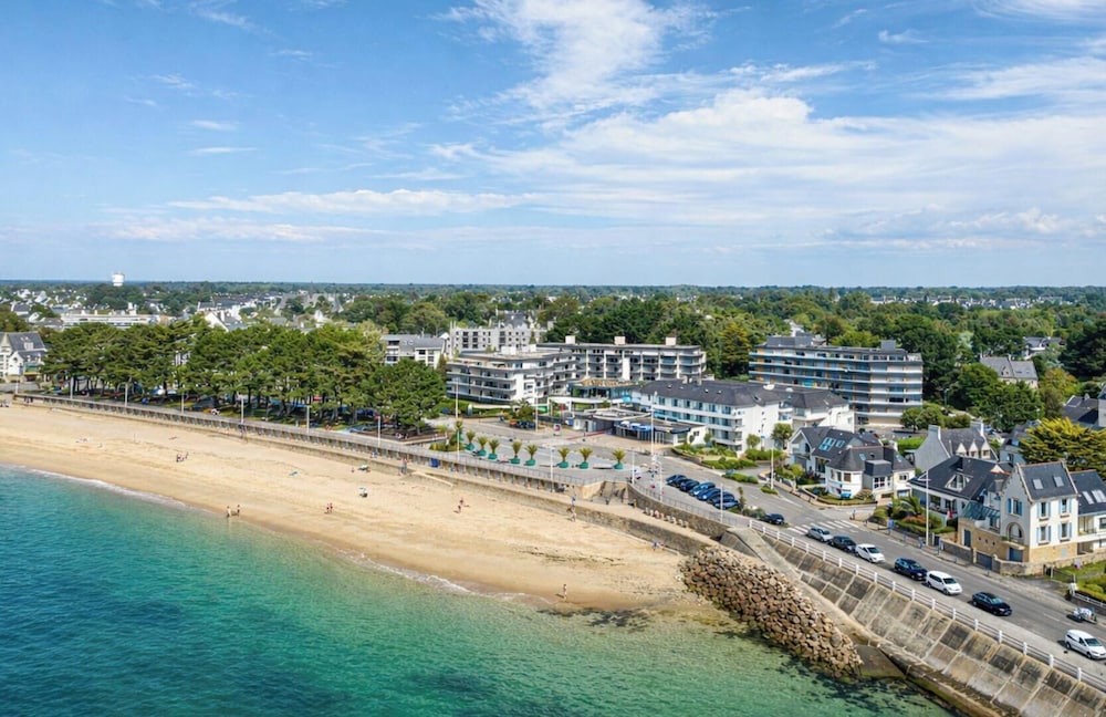 PIERRE AND VACANCES RESIDENCE LA CORNICHE DE LA PLAGE 38/49