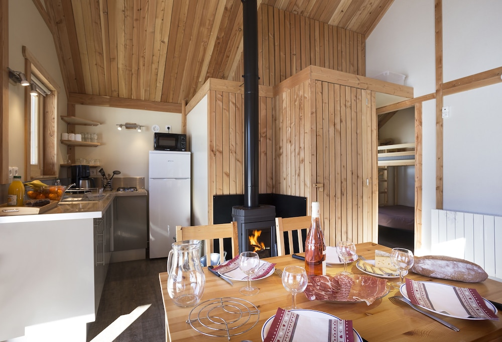 Huttopia Bourg Saint Maurice 36/48