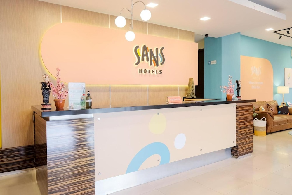 Super OYO Townhouse OAK Hotel Fiducia Serpong 4/44