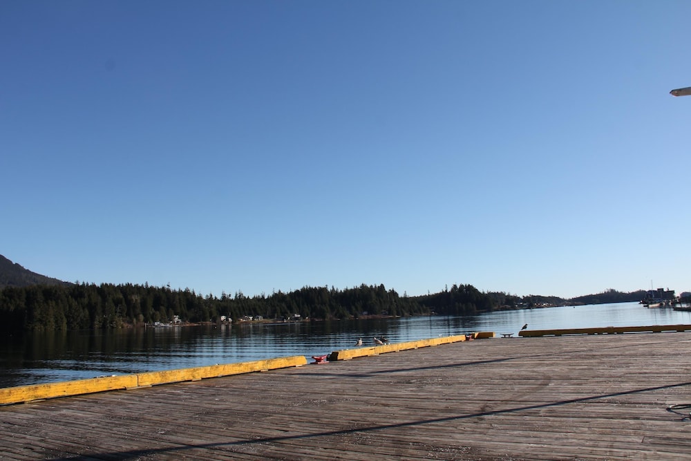 Seaside Ucluelet Hotel 17/34