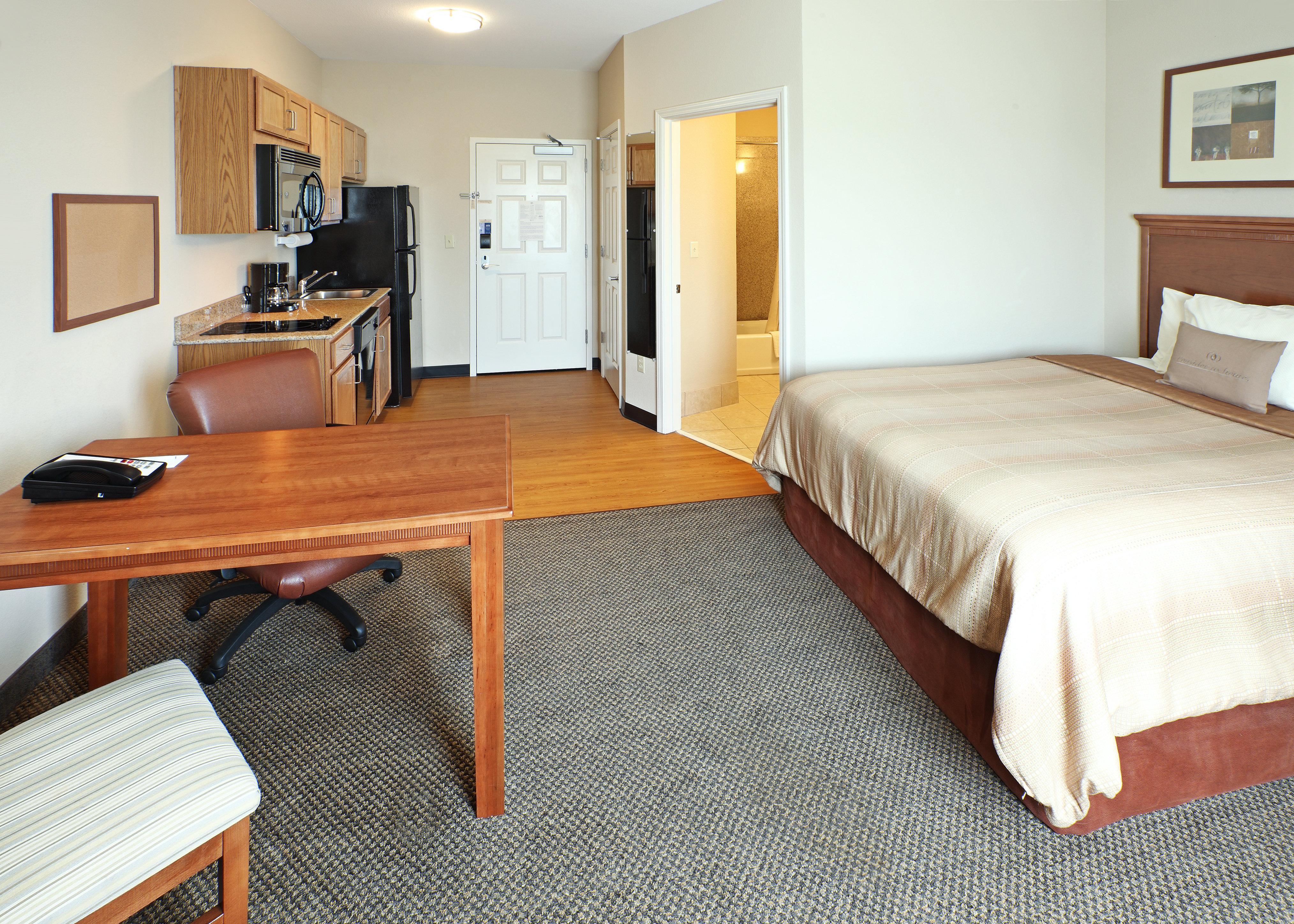 Candlewood Suites Fort Smith 10/50