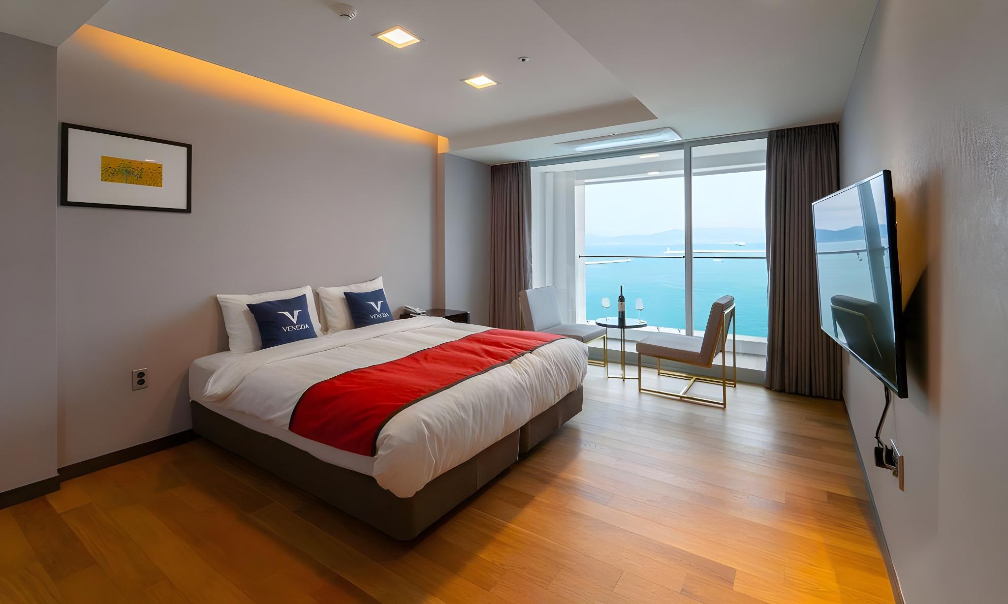 Family Suite, Panorama, 2 Double Beds, Ocean View, Sofa