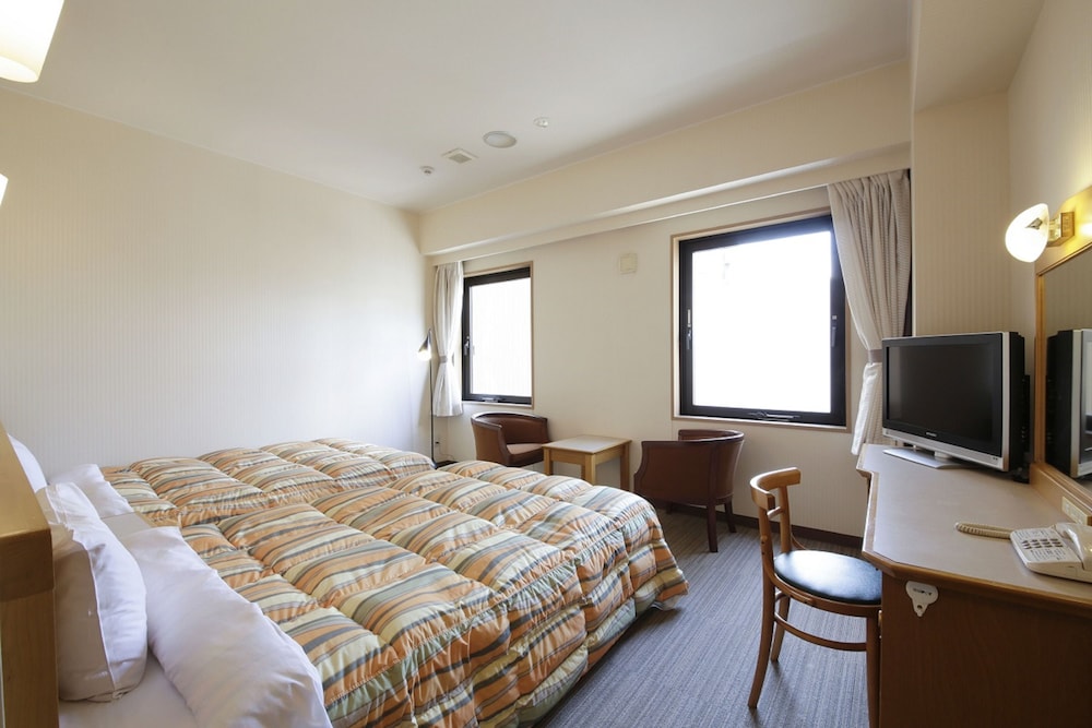 Nagoya B S Hotel 14/55