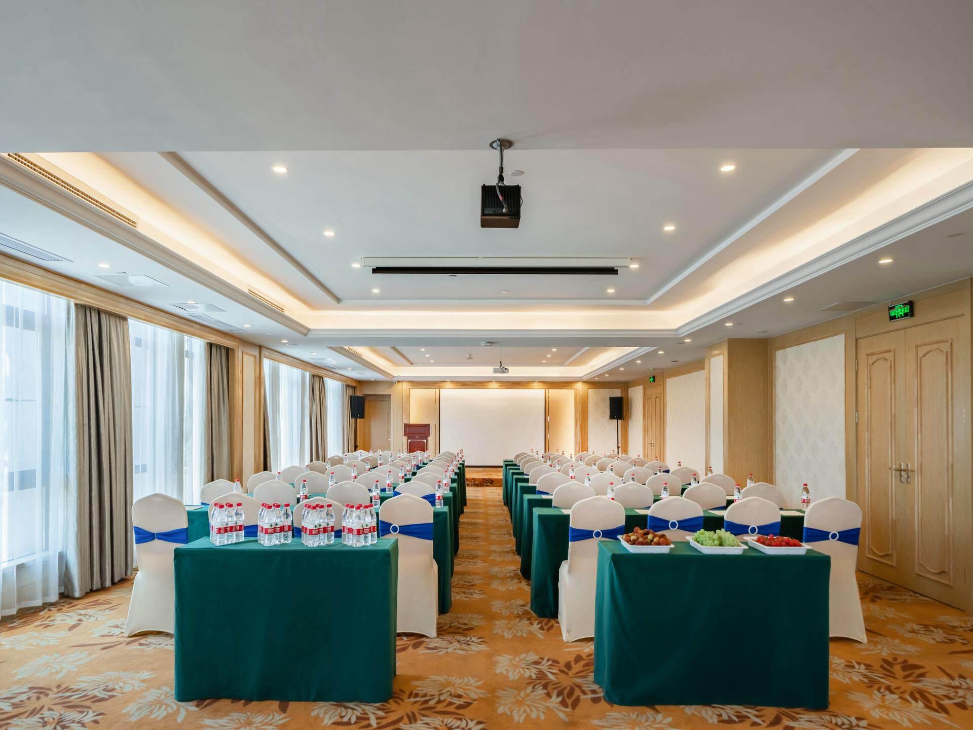 Vienna International Hotel (Wenzhou Airport) 25/31
