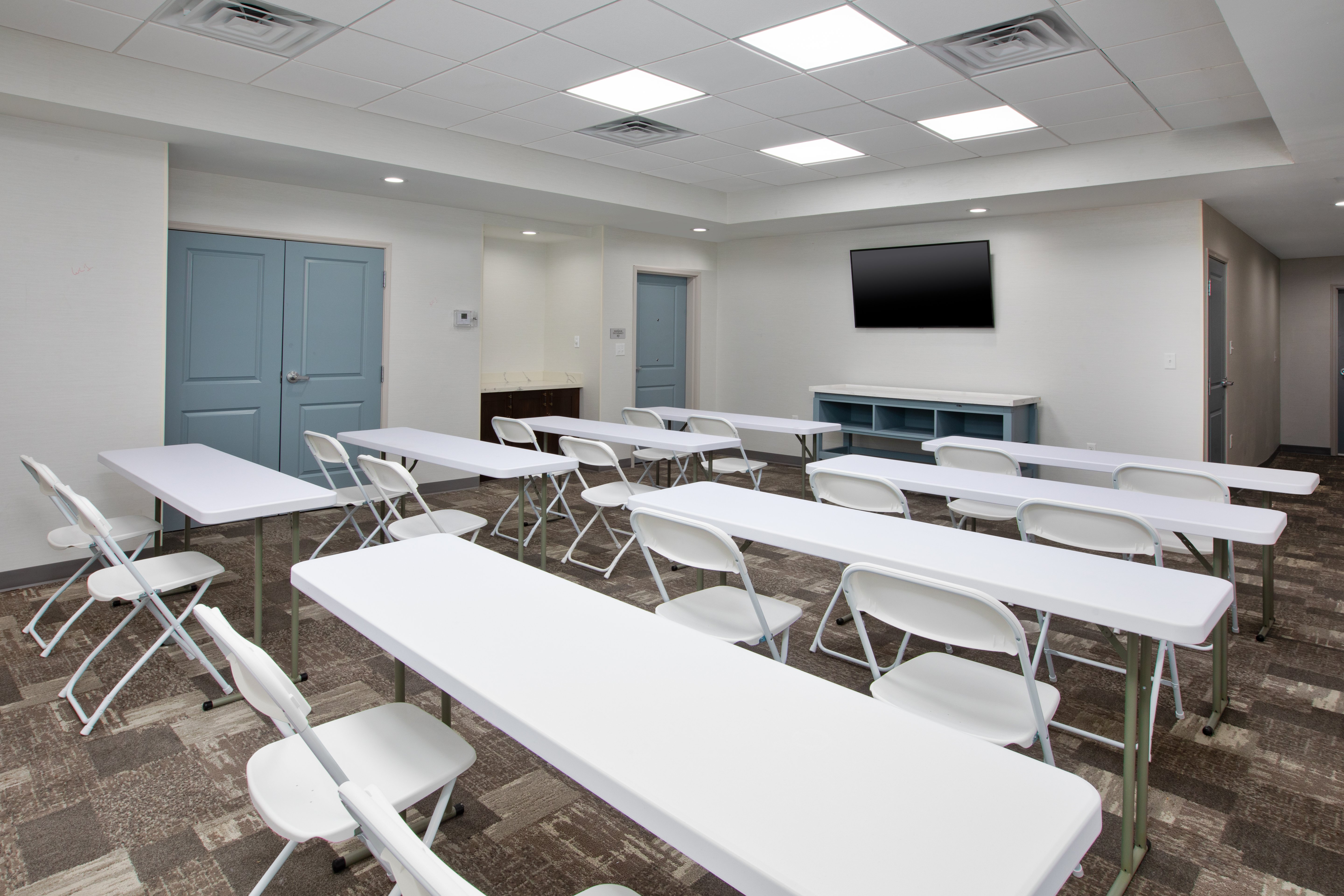 Staybridge Suites Ames 49/54