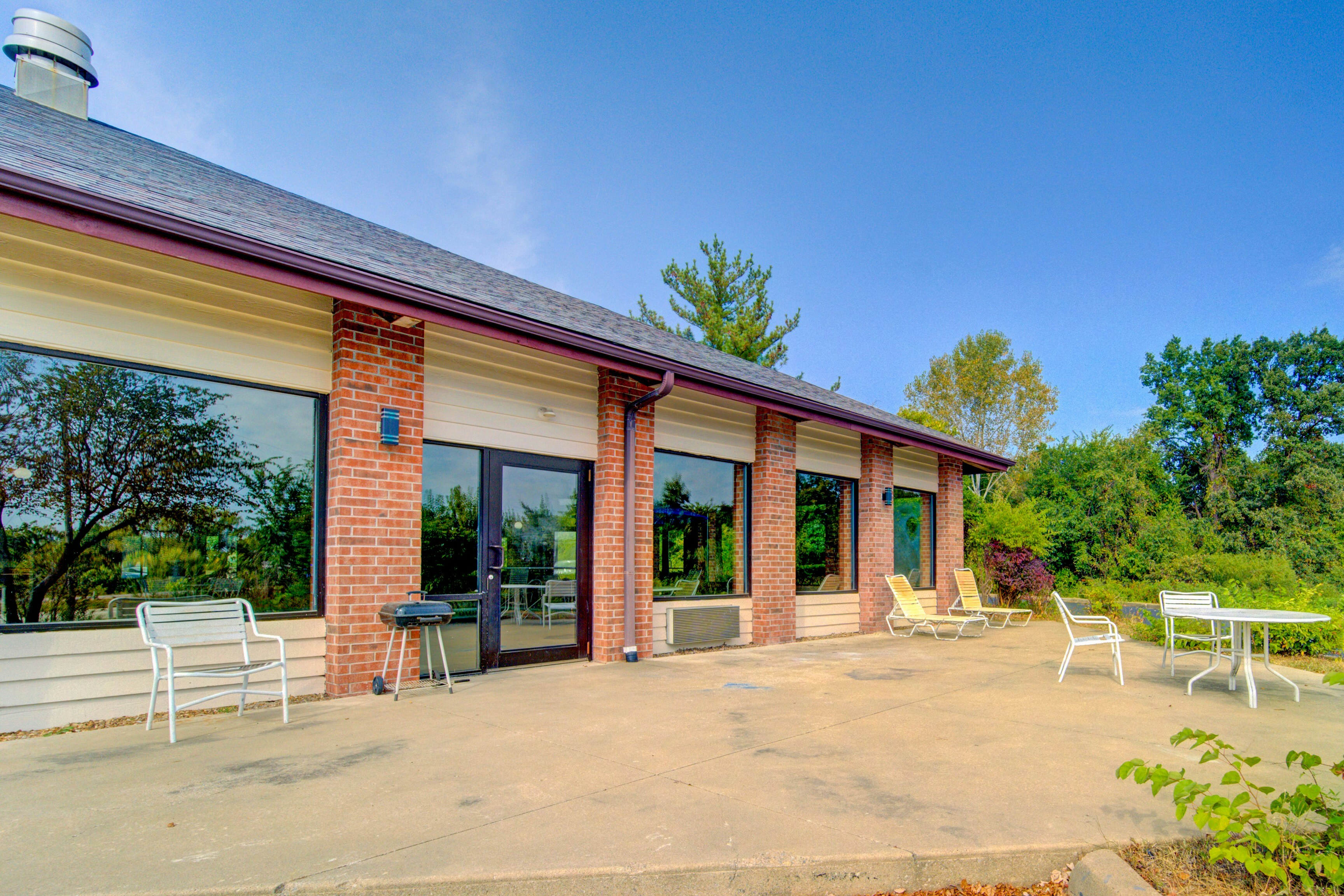Capital O Amerihost Inn and Suites Fulton Hwy 54 MO in FULTON - MO