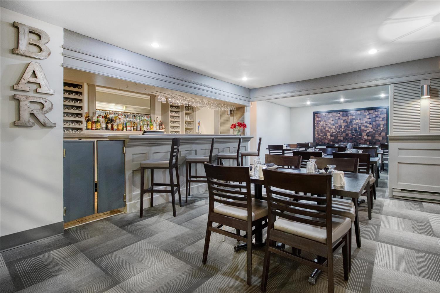 Dannys Hotel Suites Surestay Collection By Best Western 34/47