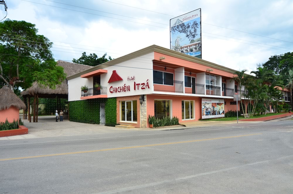 Chichen Itza Hotel 2/28