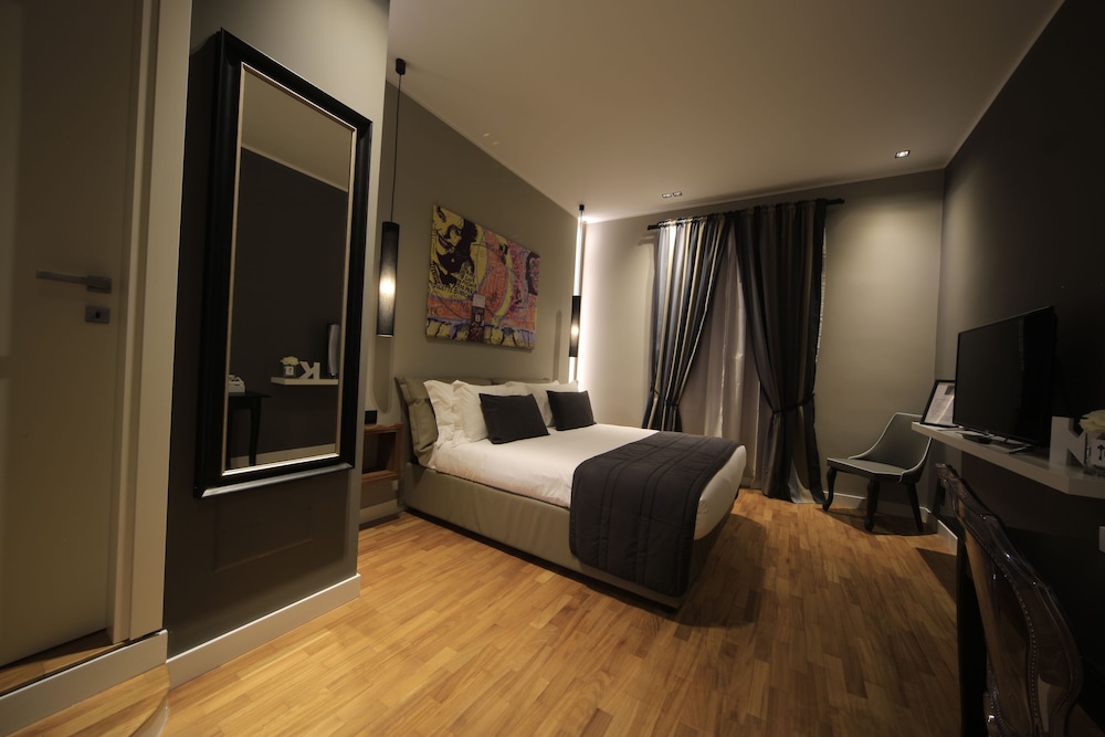 K Rooms 5/49