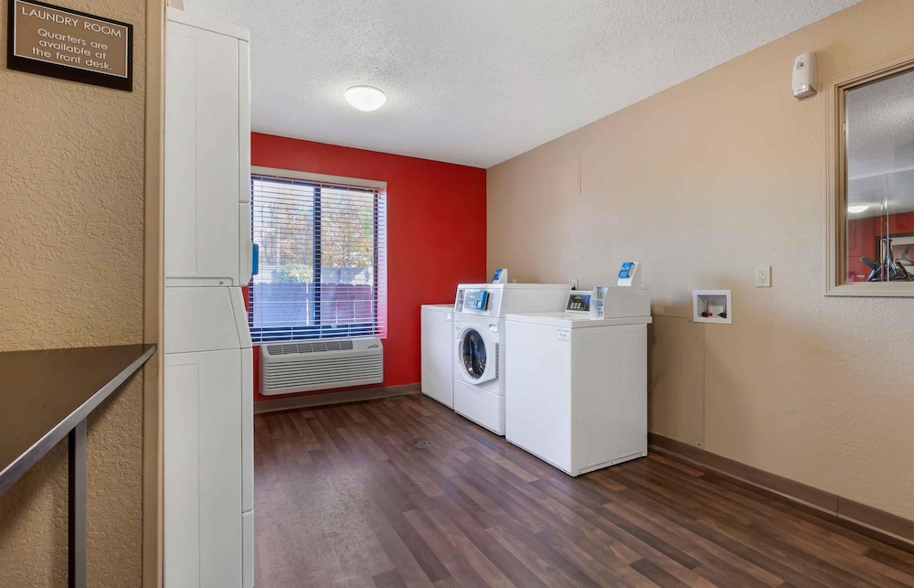 Extended Stay America - Rockford - State Street 11/54