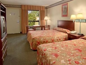 SureStay Studio by Best Western Rowland 17/41
