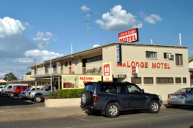A&A Lodge Motel Emerald 27/36