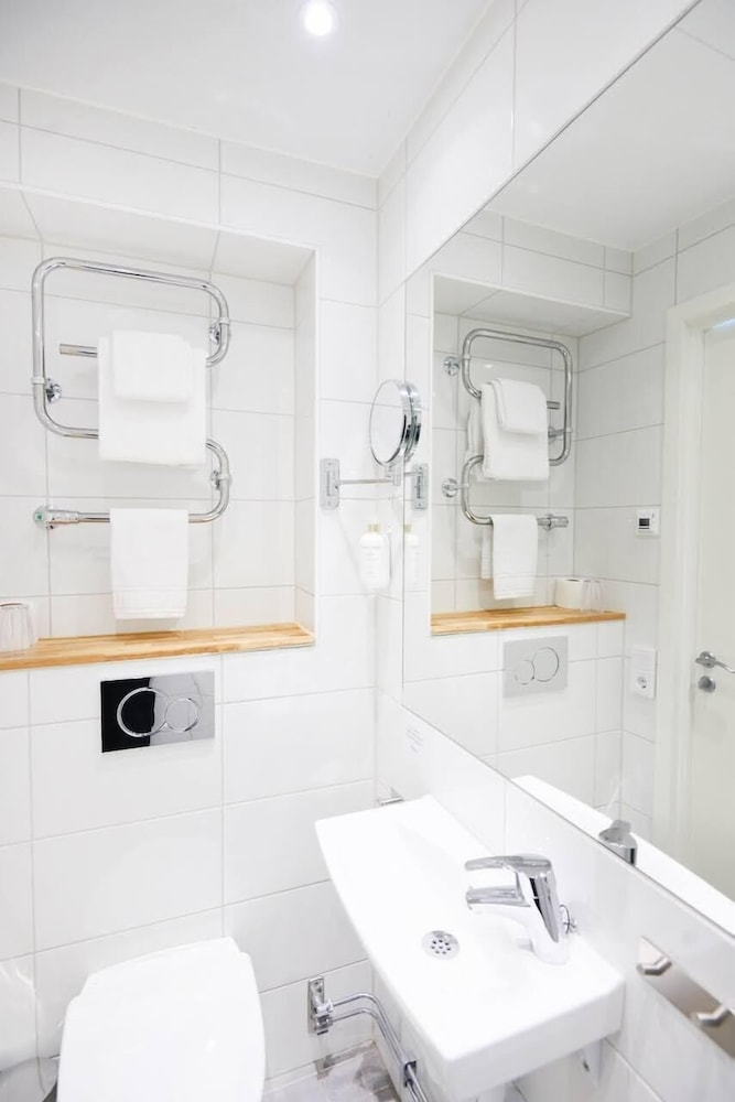 Bjorkhaga Hotell & Konferens 49/50