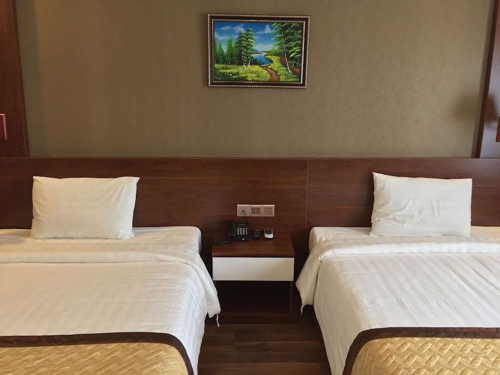 Halong Diamond Hotel 24/42