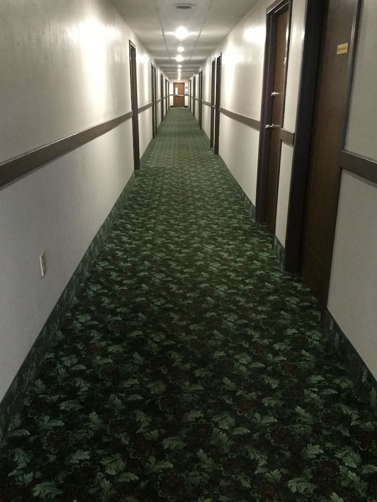 Americas Best Value Inn West Frankfort 20/30