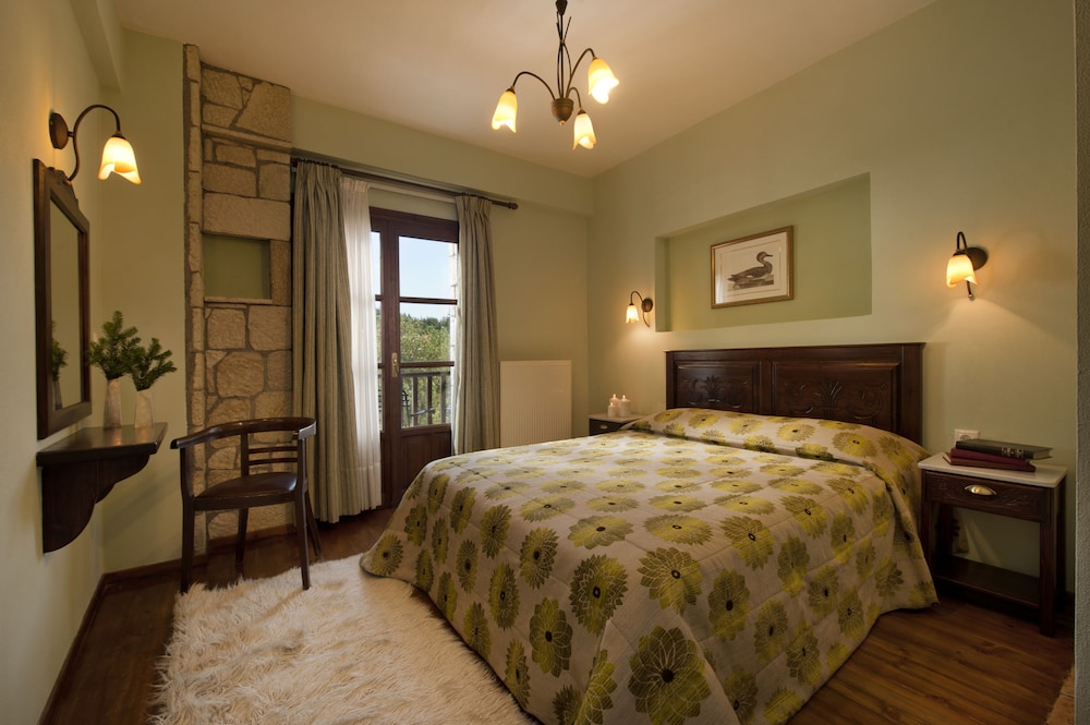 Fretzato Traditional Guest House 14/42