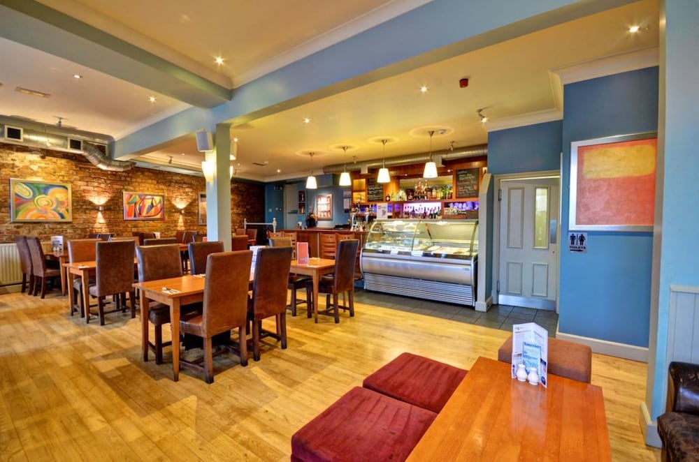 Royal Hotel Stornoway 47/64