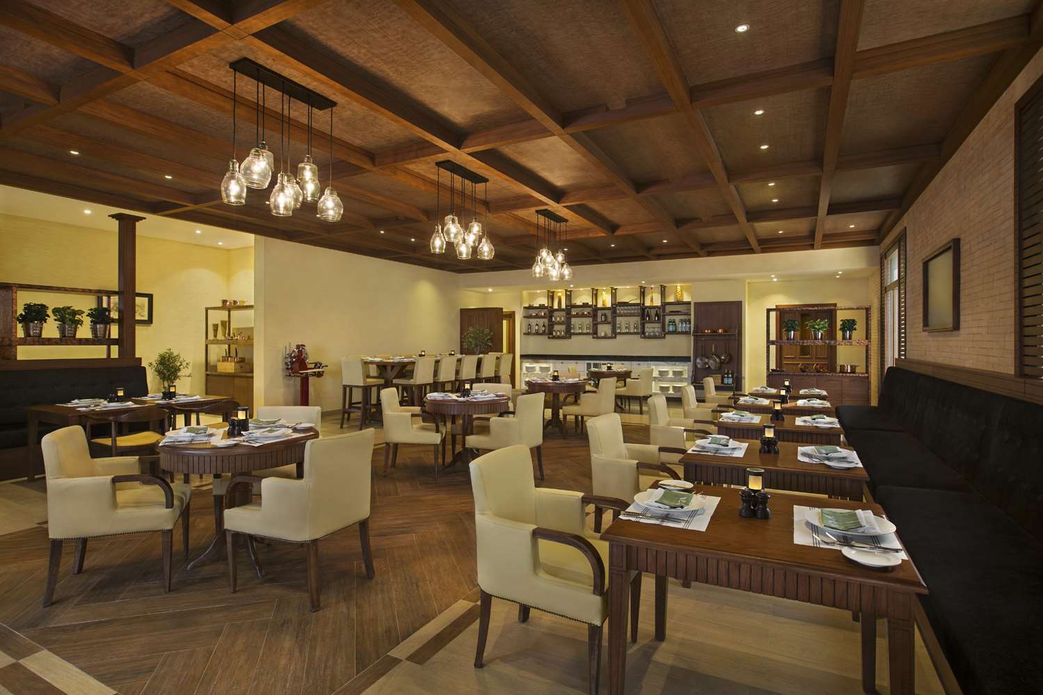 restaurant cafeteria