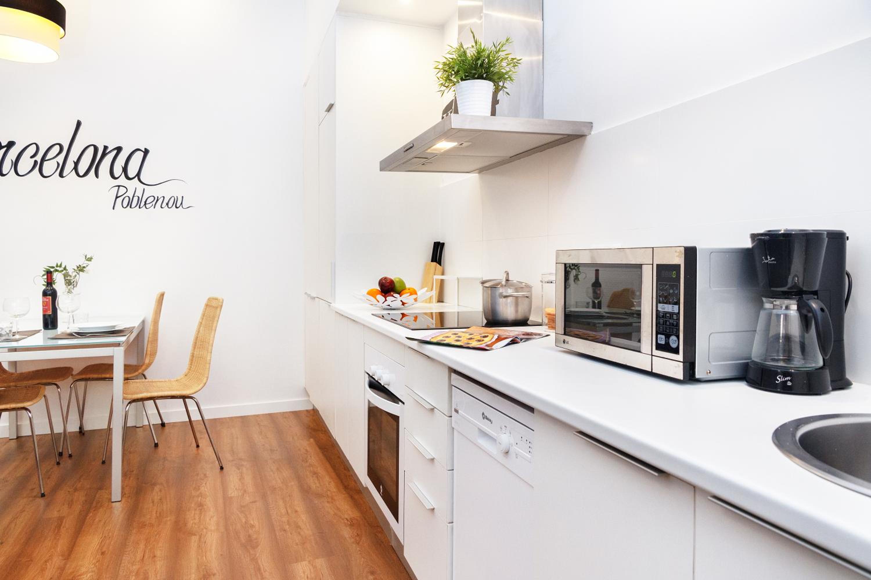 Feelathome Poblenou Beach Apartments 3/44