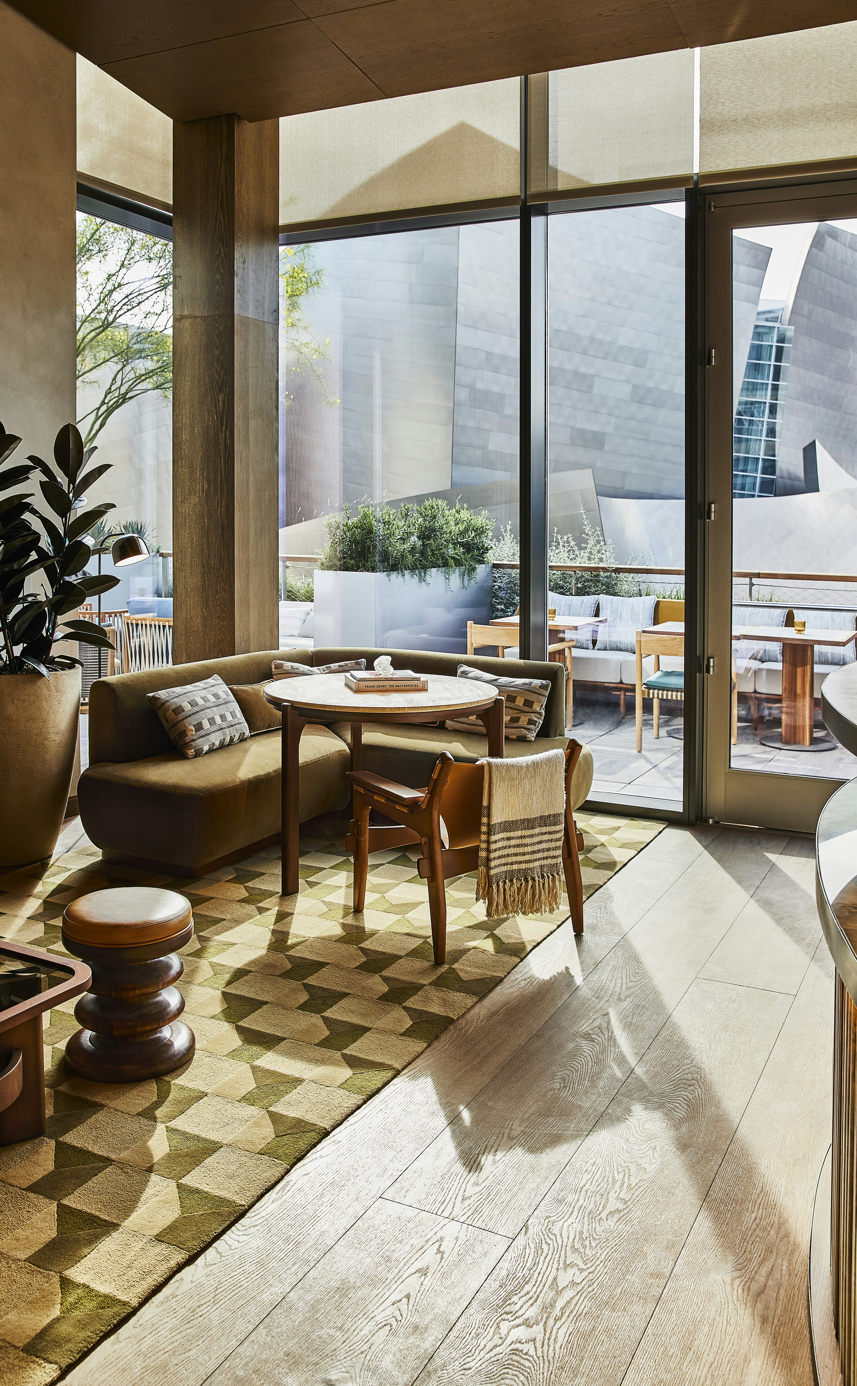 Conrad Los Angeles 18/50