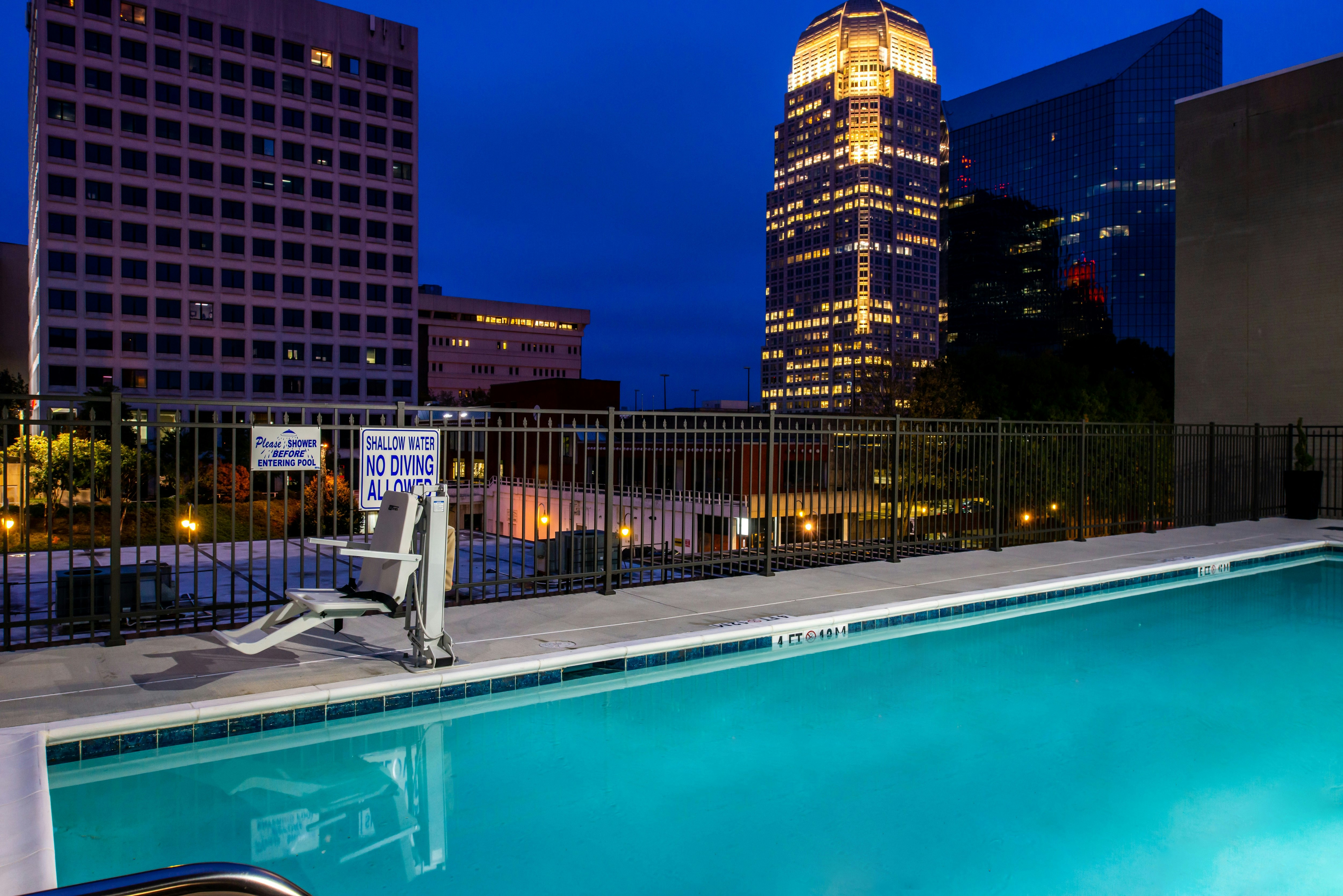 Hampton Inn And Suites Winston Salem Downtown 52/53