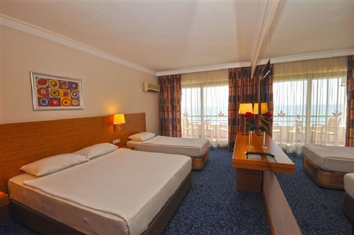Room, Double or Twin Bed, Side Sea View