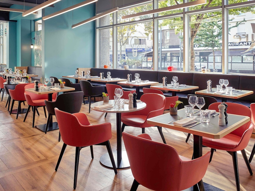 Mercure Paris Saint-Ouen 35/49