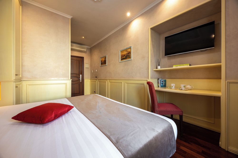 غرفة ديلوكس بسرير مزدوج أو سريرين منفصلين