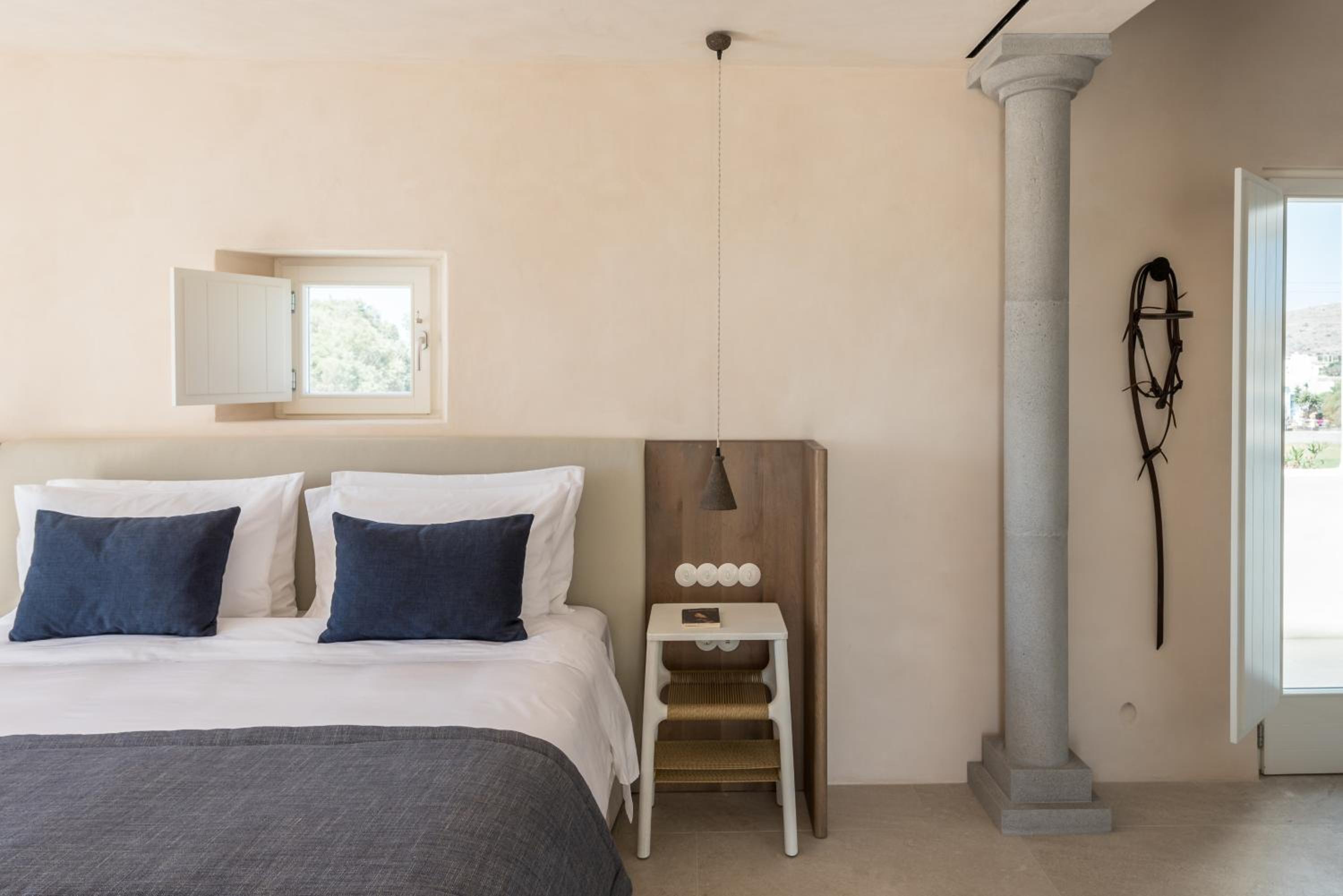 Suite, Beach Location
