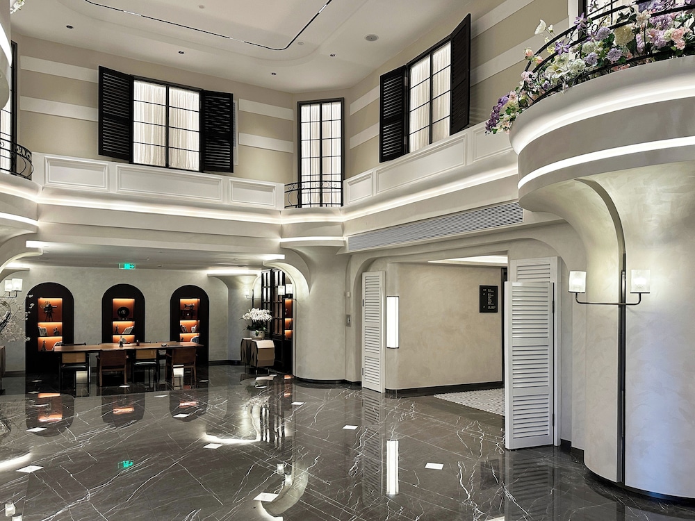 UrCove by Hyatt Shanghai on the Bund 11/59