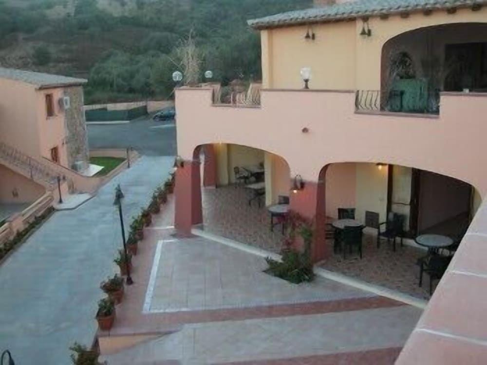 Residence Li Troni 18/42