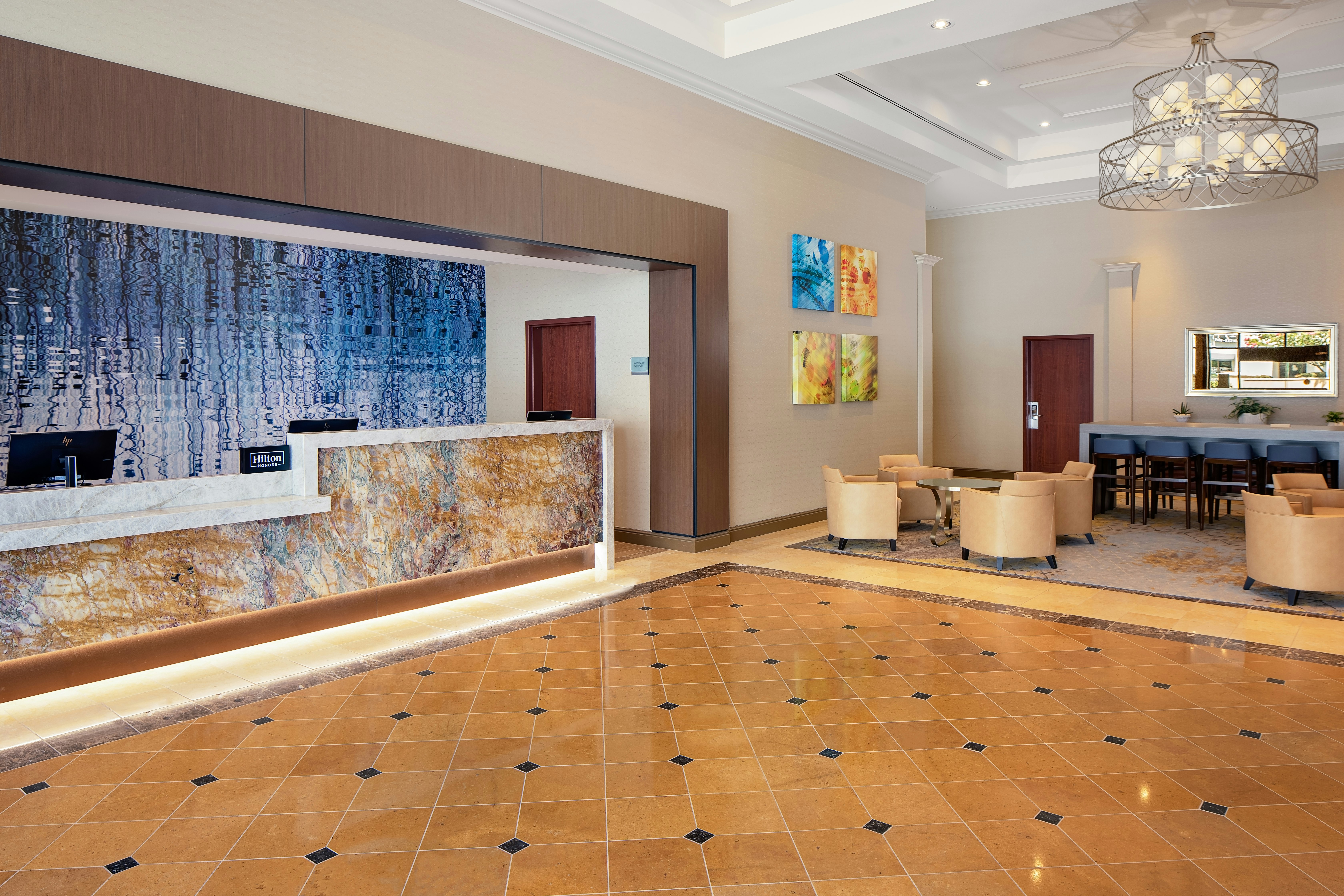 Hotel Zessa Orange County Airport, a DoubleTree by Hilton 7/59