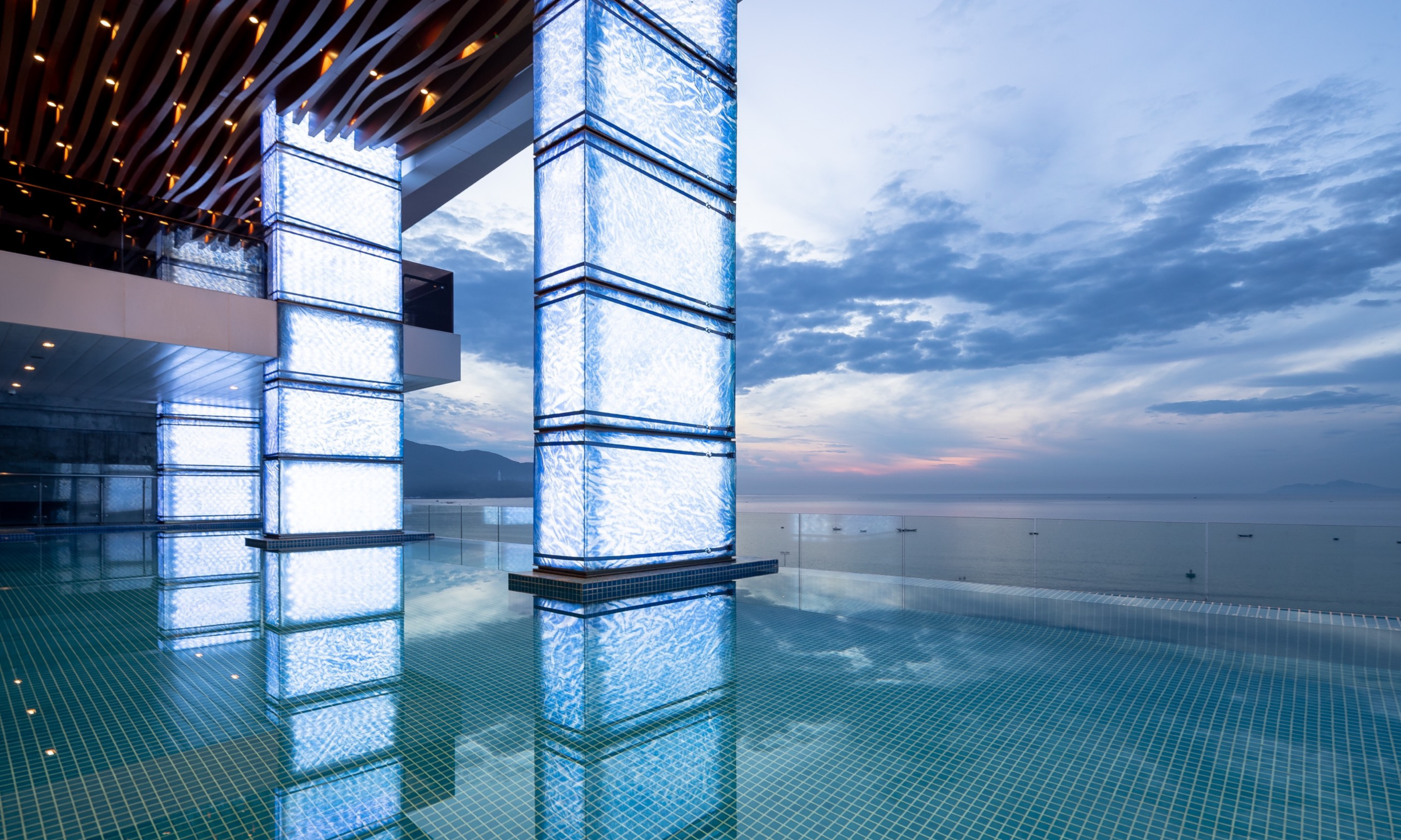 Prince Hotel Da Nang 31/75