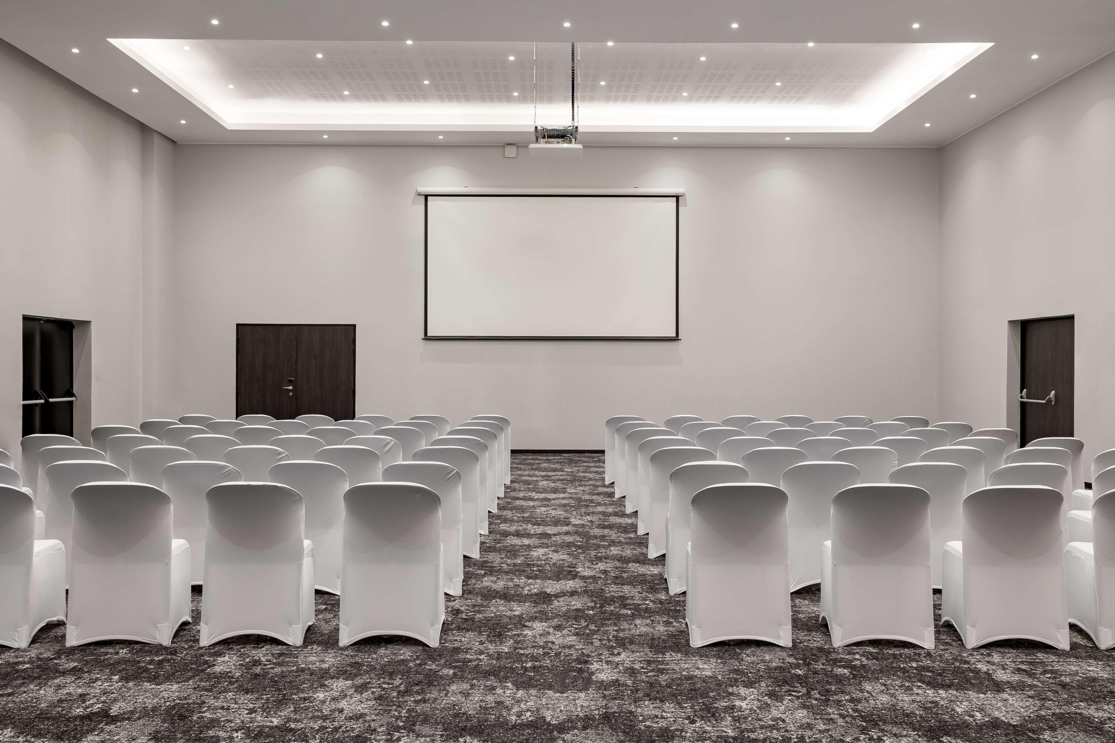 Radisson Hotel Tamboho Waterfront Antananarivo 41/50