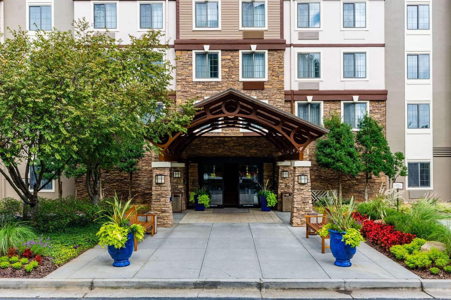 Sonesta Es Suites Atlanta Perimeter Center 17/18
