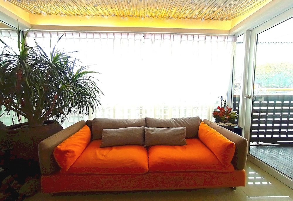 Hotel O Hi Inn 37/45