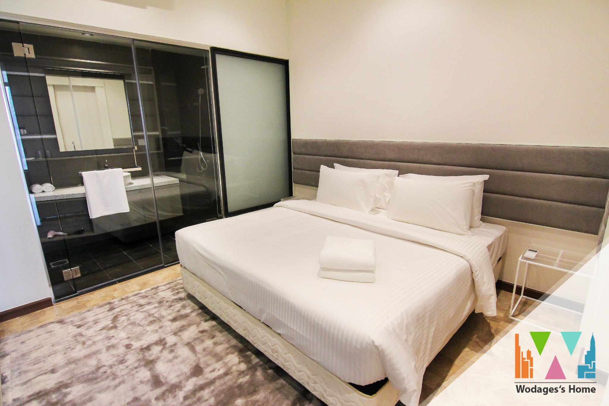 JUNIOR SUITES