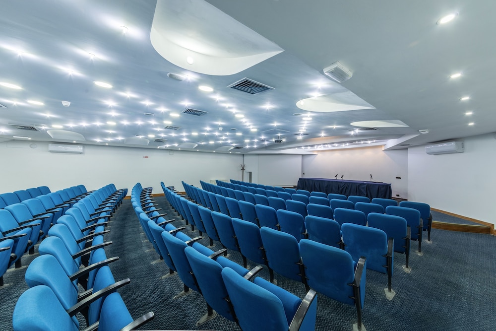 Hotel Sakura, Sure Hotel Collection by Best Western 55/66