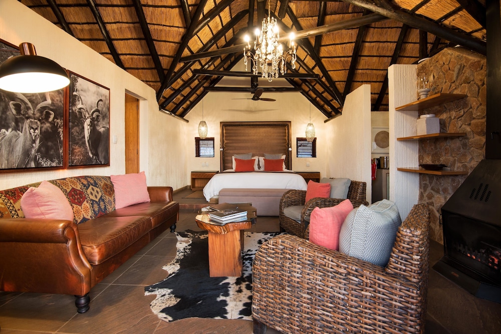 TSHUKUDU BUSH LODGE 27/49