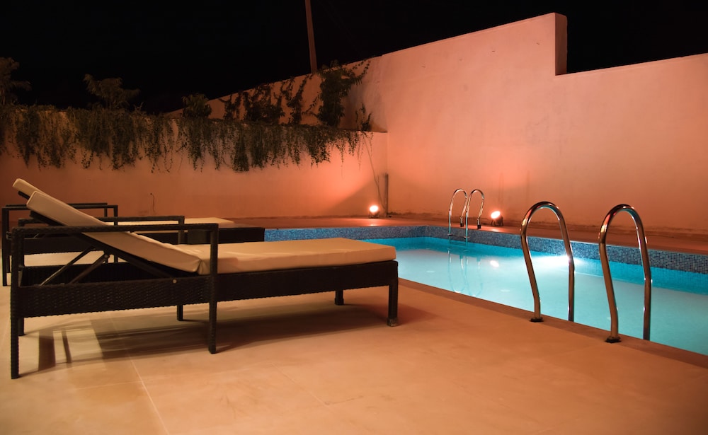 WelcomHeritage Ranthambore Mount Valley Resort 18/43