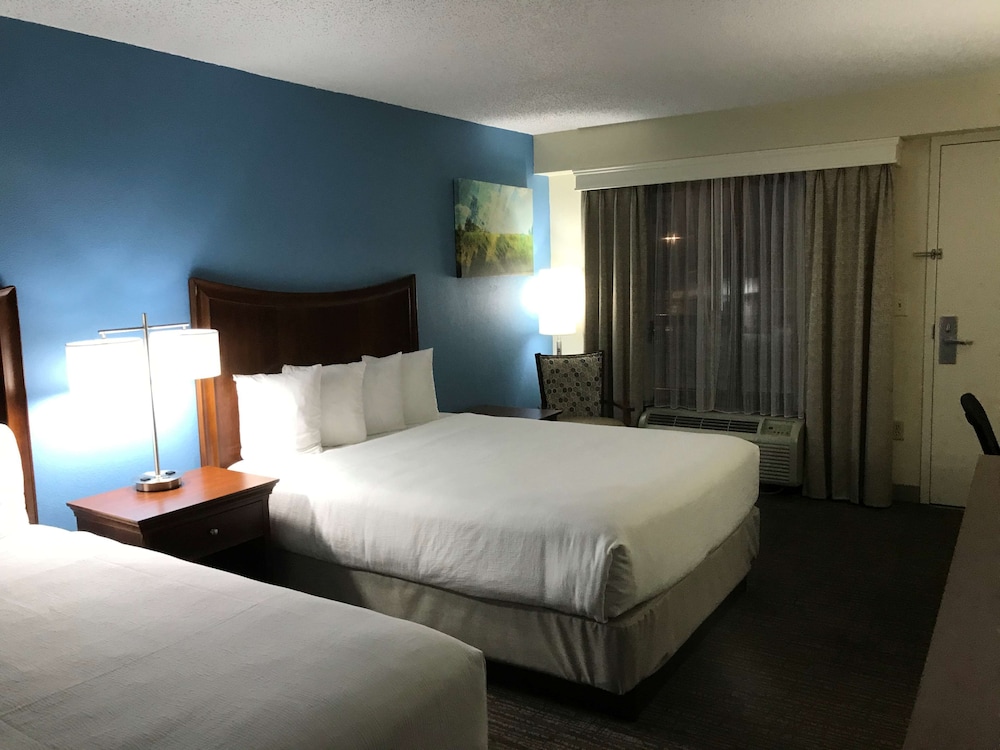 Best Western Inn & Suites Monroe 13/33