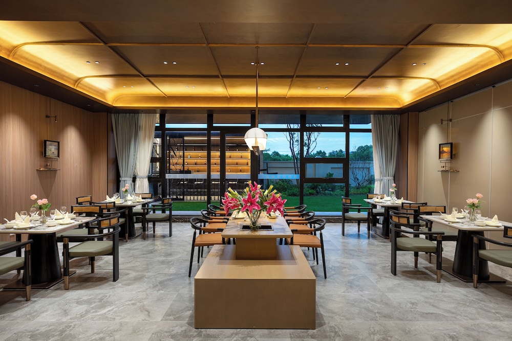 Vienna International Hotel Shanghai Pudong Huinan 32/50